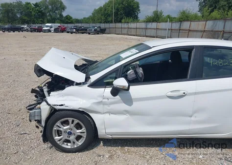 2014 Ford Fiesta Se z USA, uszkodzony, nr VIN 3FADP4BJ4EM225848